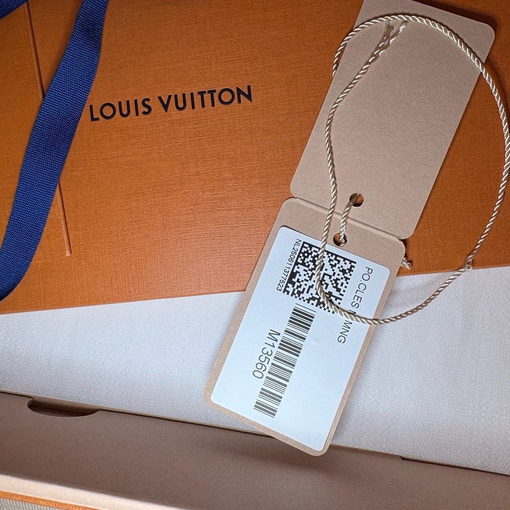 Louis Vuitton Medium Key Pouch - image 6